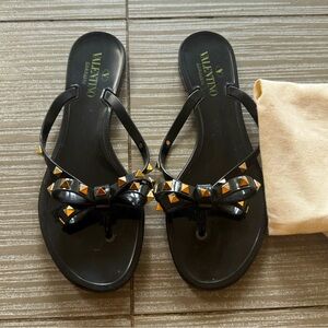 Authentic Valentino Rockstud Jelly flip-flops EU 39